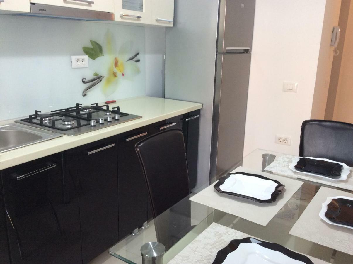 Bluewaves Apartment Mamaia Nord Нэводари Экстерьер фото